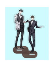 Cargar imagen en el visor de la galería, Acrylic Figure - The Hunter's Gonna Lay Low