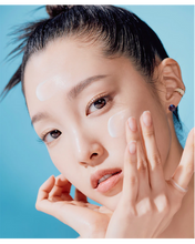 Cargar imagen en el visor de la galería, Bio Watery Sun Cream SPF50+ PA++++ -TOCOBO