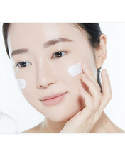 Cargar imagen en el visor de la galería, Sunprise Mild Airy Finish SPF50+/PA+++ - Etude House