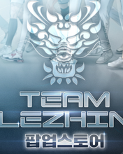 Cargar imagen en el visor de la galería, Pearl Boy  Behind Postcard Set
