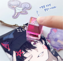 Cargar imagen en el visor de la galería, Keycap Keyring Set - Virtual Strangers
