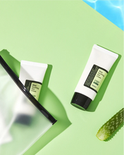 Cargar imagen en el visor de la galería, Aloe Soothing Sun Cream SPF50+ PA+++ - By Cosrx
