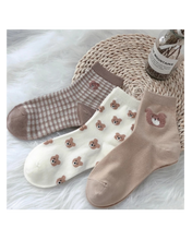 Cargar imagen en el visor de la galería, Bear Print Socks
