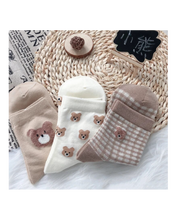 Cargar imagen en el visor de la galería, Bear Print Socks
